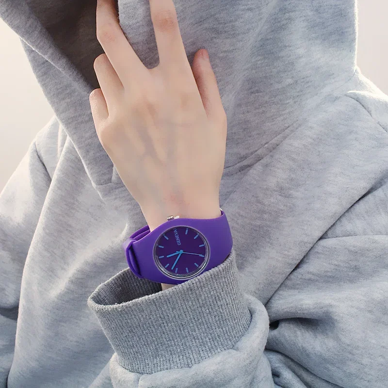 남자 시계 여자 크림 색상 울트라 얇은 패션 선물 실리 - Silicone Band Women 리뷰 및 가격