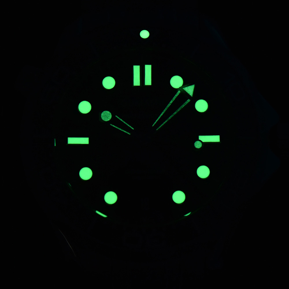 42mm 야광 디스플레이 남성용 시계, NH35 무브먼 - Stainless Bracelet Diver 리뷰 및 가격