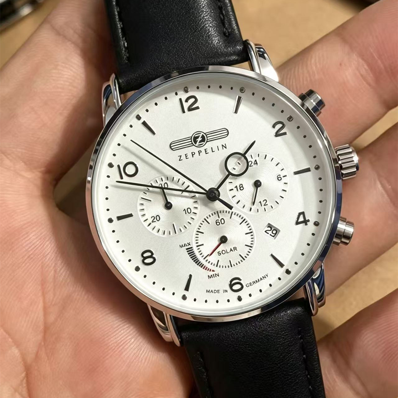 Zeppelin Airship 자동 날짜 남성용 케이스 - Leather Watch Band Men 리뷰 및 가격